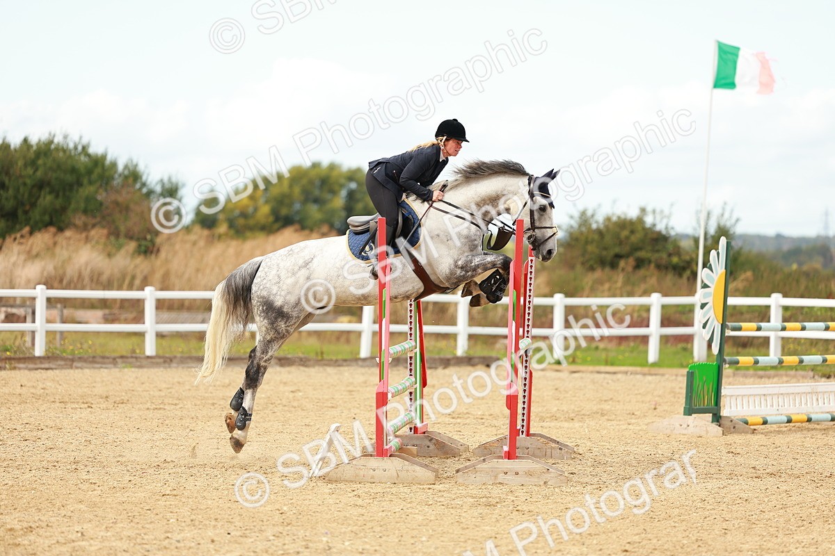 SBM_001648 - Class 4 - Senior Newcomers - 1.10m