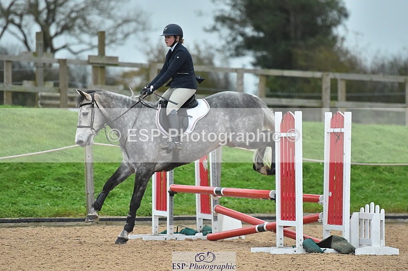 231119A-100818-04534 - Sun Cls 17+18 Club and Schools 70cm