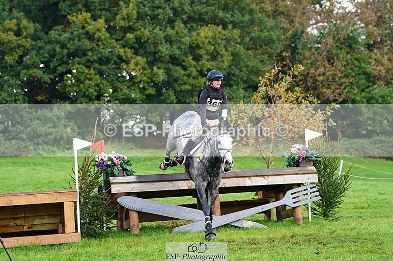 251025A-104516-17162 - D-360-Hannah.Norvill