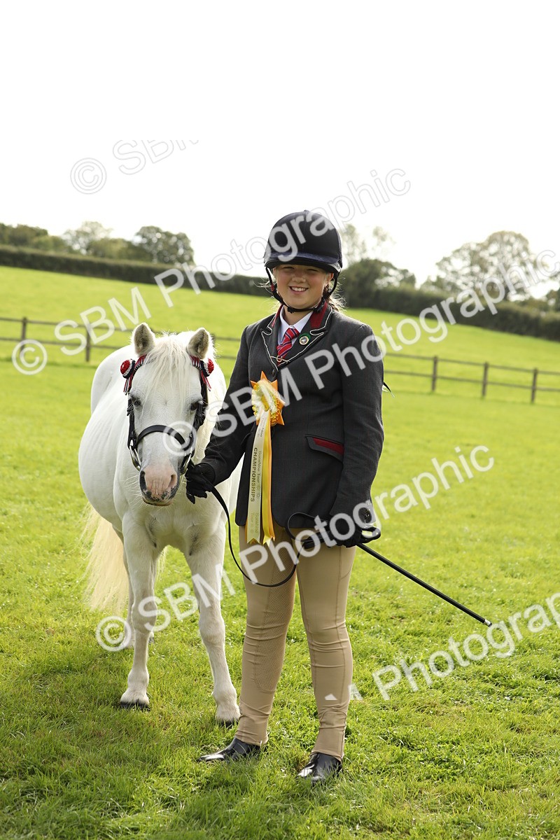 SBM_68753 - S40 - Junior Handler 9-12 Years