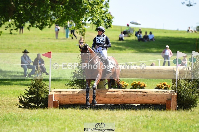 230527-105916-09055 - 264-BALLADEER_JUST_FOR_KICKS-Ellie_Healy-XC