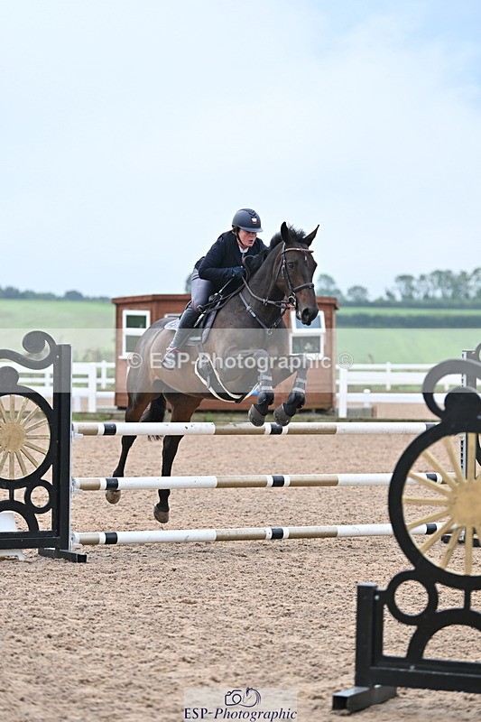 240907A-115125-01255 - Cls 8 1.05m Amateur Qualifier