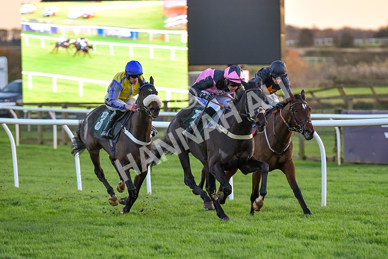 241123-Race 7-Defence Witness-7767 - Race 7