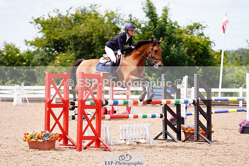 240629A-125308-05483 - Cls 18 Newcomers and 1m Open