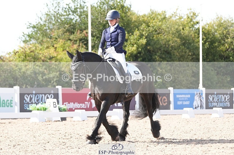 250817-163046-11725 - 188-Marina.GreenawayHynholme.Gladiator