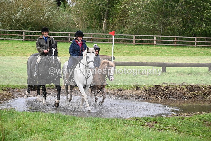 WJ6_4317 - Time at Photographer 11:57 to 12:14