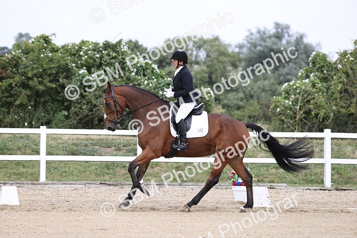 SBM_017513 - Class 14 - Novice 23 - 13.52-14.55