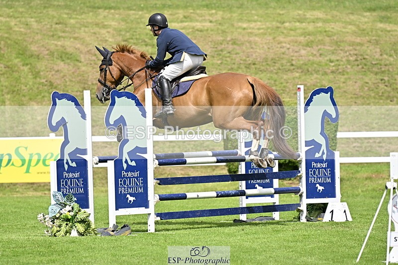 250613A-105925-00661 - Cls 1 Snr Newcomers and 1.10m Open