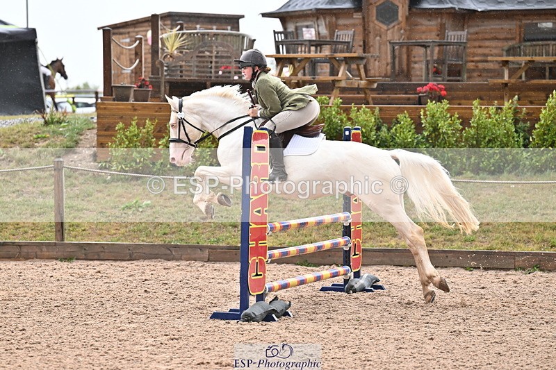 250827B-105430-00189 - Clear Round & Cls 1 Brit Nov 90cm