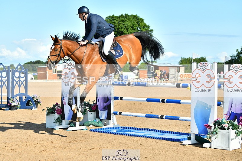 230720A-090932-01598 - Cls 1, 2 Star Small 1.30m