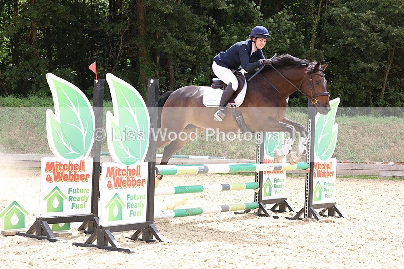 3E7A5120 - Class 4: Senior British Novice/90cm open