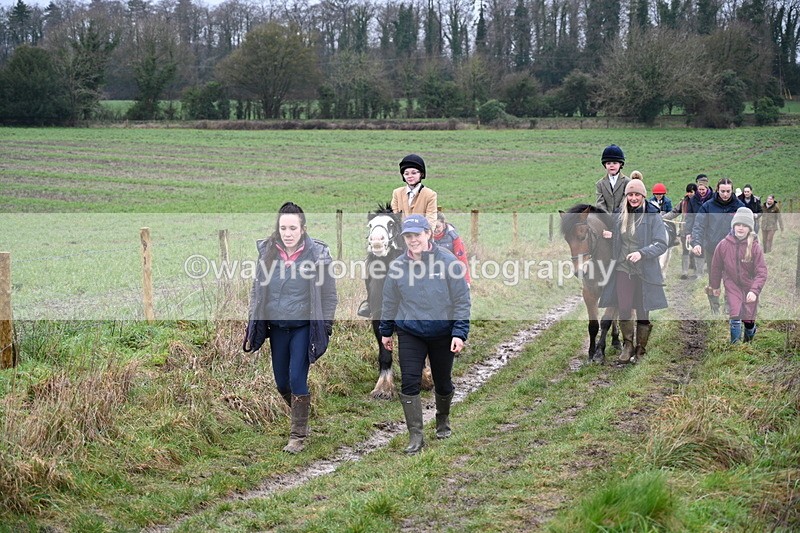 WJ7_9474 - Walk out..