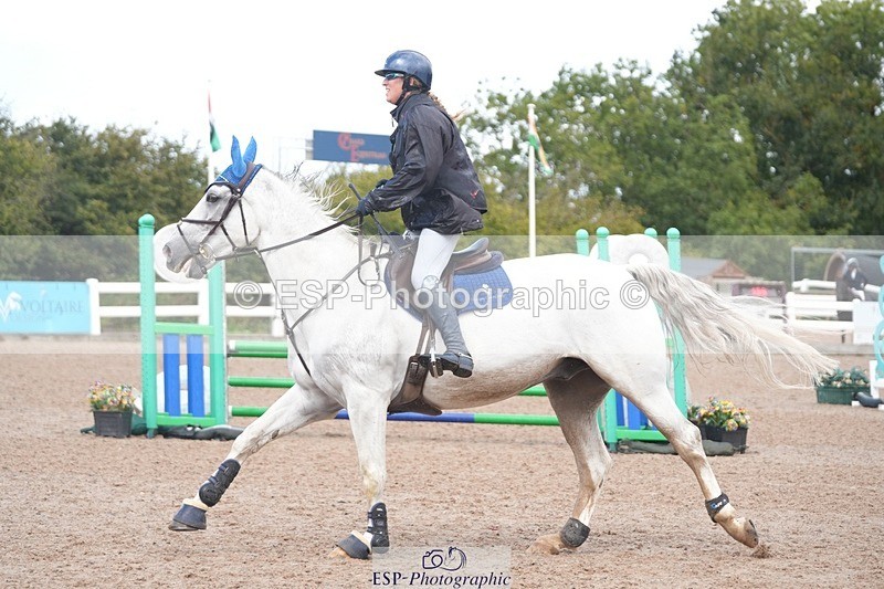 250911-124034-01287 - Cls 11 85cm Amateur Champ