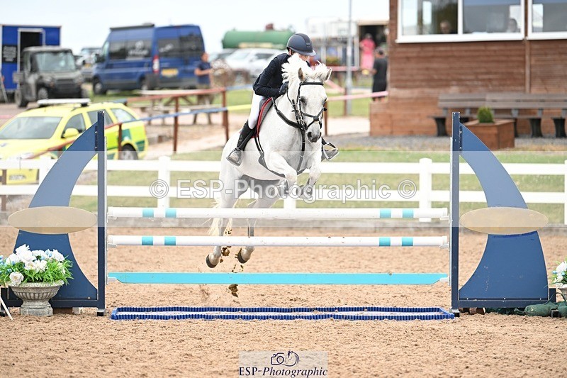 250629-140610-11523 - Cls 37 Newcomers and 1m Open