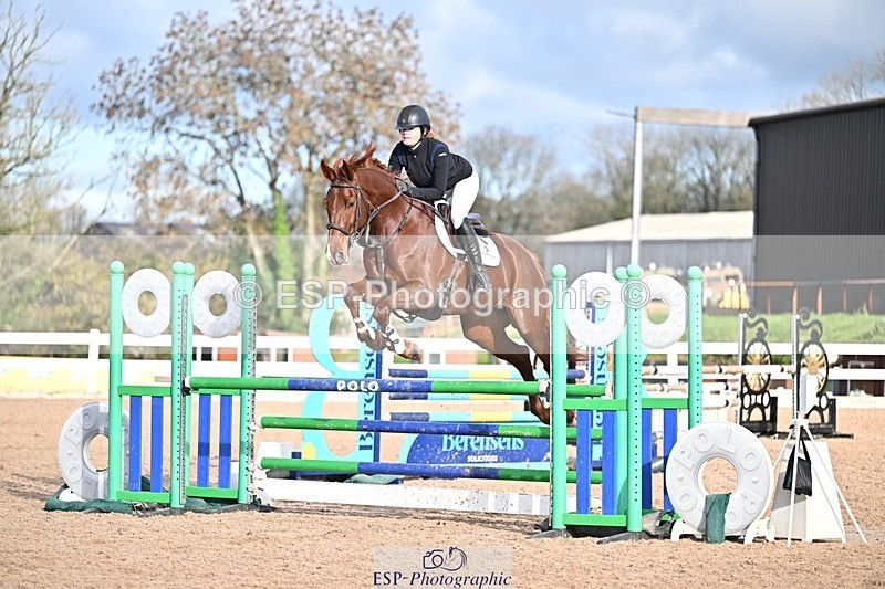 251119-113950-00290 - Cls 3 Snr 1.05m Open