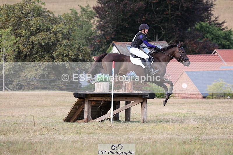 250802A-174238-08591 - H-352-Emma.Hurworth-STEREN.OF.AVALON