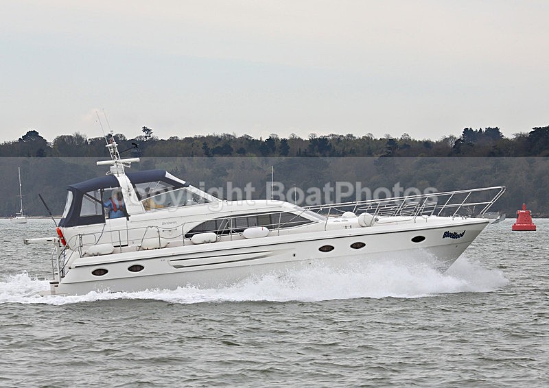 130428 BLUEBLOOD BROOM 450 WT7A7487 - Flybridge Cruisers