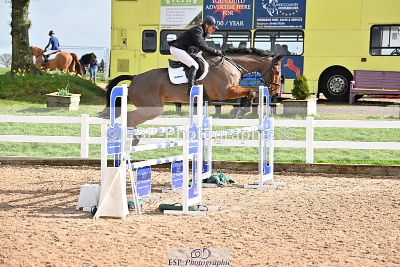 240224A-120629-03562 - Cls 11 Snr 1.05m and 1.10m Open