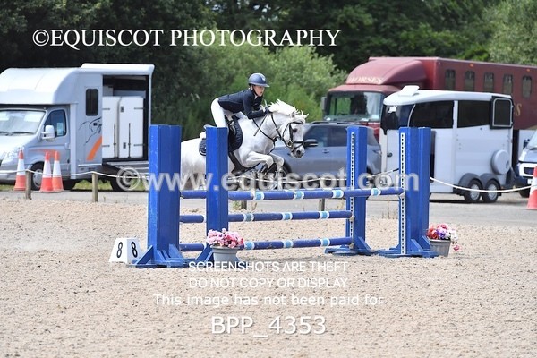 BPP_4353 - CLASS 19 SUN Springboard 128cm/ 138cm Restricted Handicap