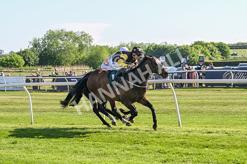 120525-Race 7-Water Of Leith-9096 - Race 7