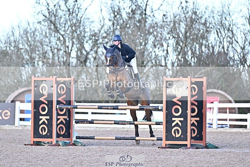 251203-125843-00600 - Cls 4 Newcomers and 1.10m Open