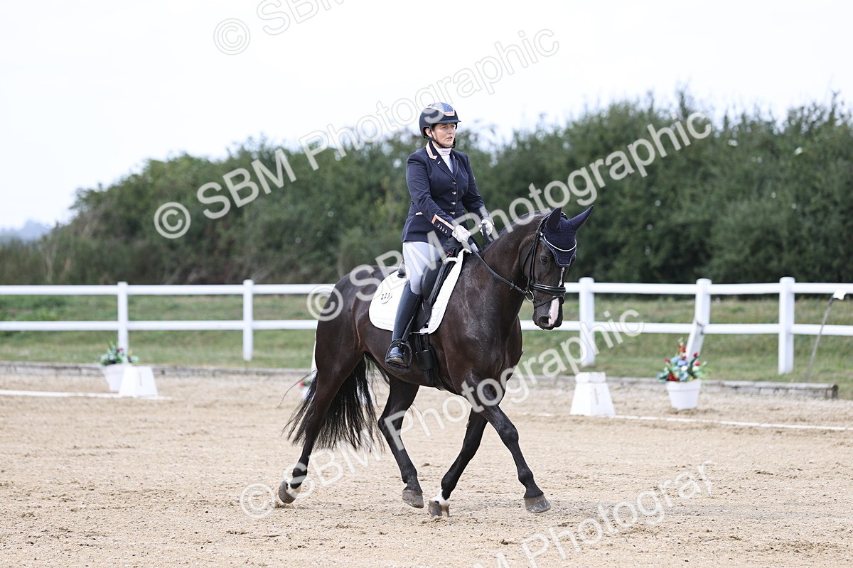 SBM_017563 - Class 14 - Novice 23 - 13.52-14.55