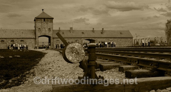 Birkenau entrance and points sepia - Auschwitz/Birkenau