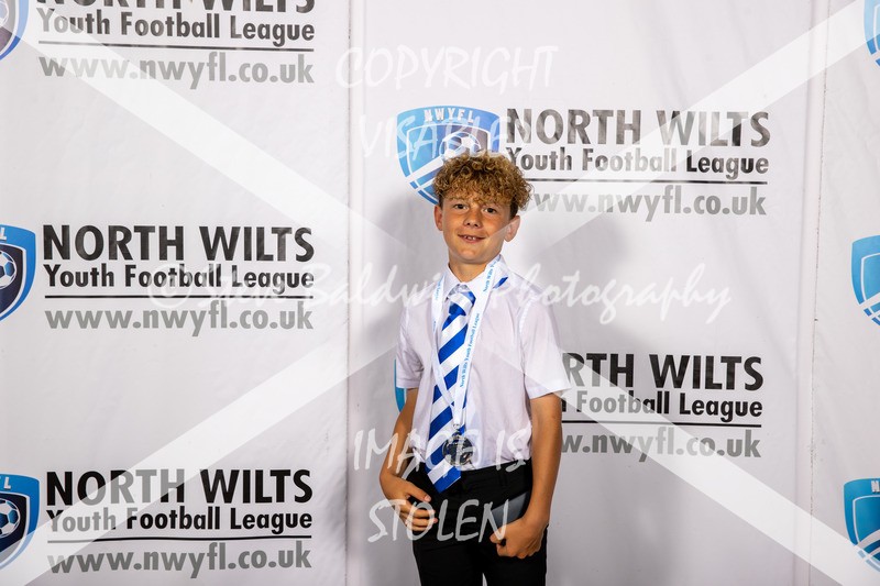 1DX30524 - Div 2 Wroughton Youth Hurricanes