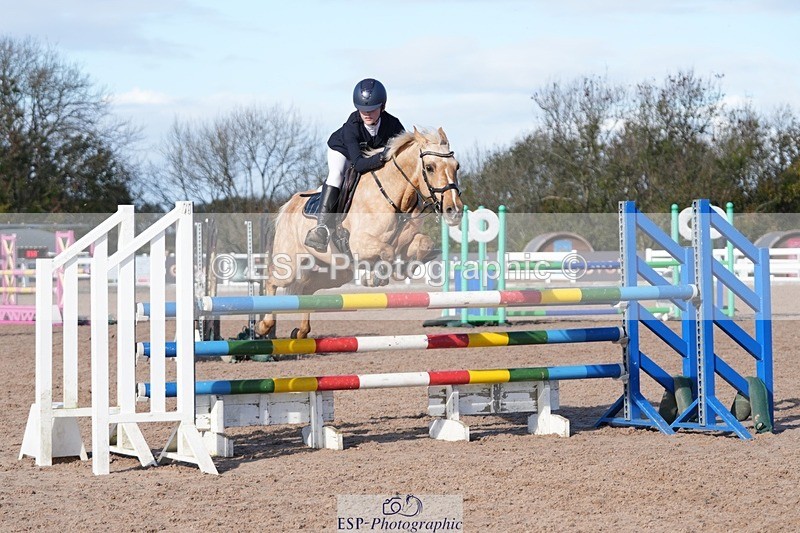 251025-133146-00546 - Cls 10 Pony Newcomers and 1m