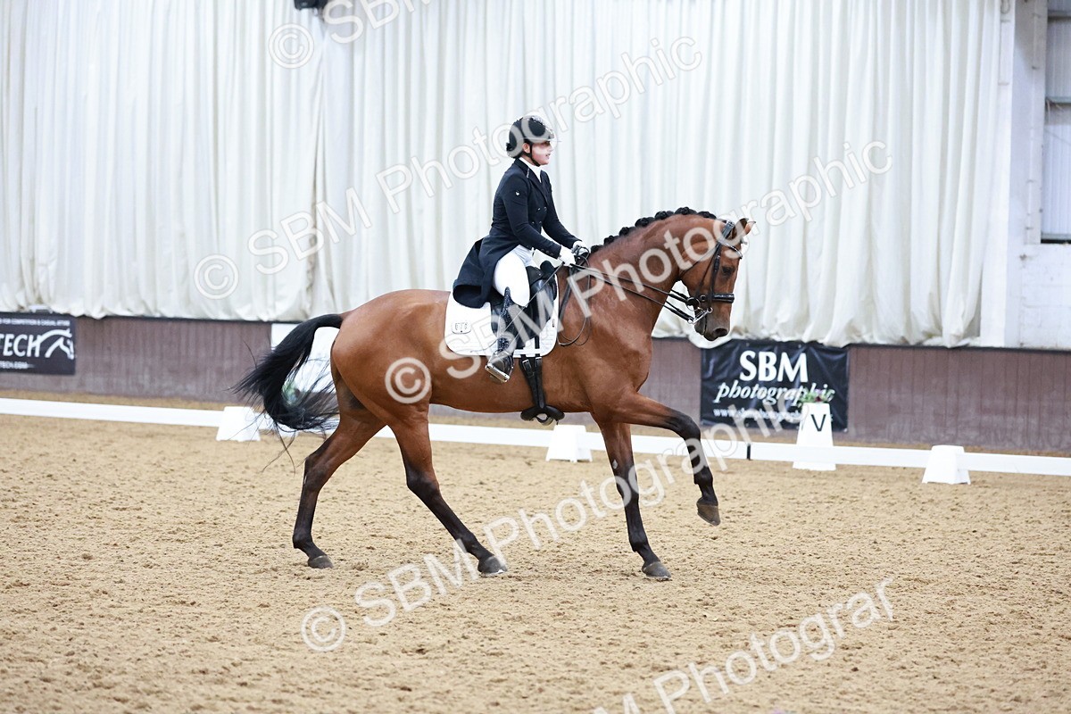 SBM_021071 - Class 13 - FEI INT I - 16.26-17.14