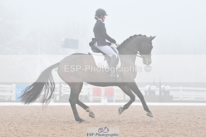 240217A-142902-03456 - 163-Anna.Johannson-Diamond.Bar