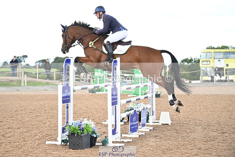 240912A-123731-01512 - Cls 3 Snr Foxhunter