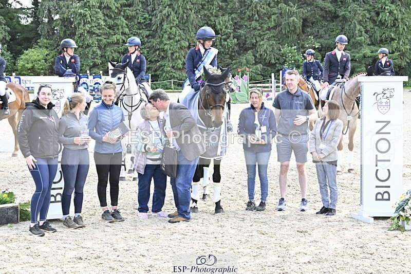 250525A-161341-18560 - Presentations Section C CCI 2 Star Long