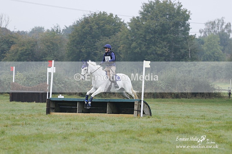 WWHT 171021 0343 - Novice Restricted (0.80m)  17/10/21