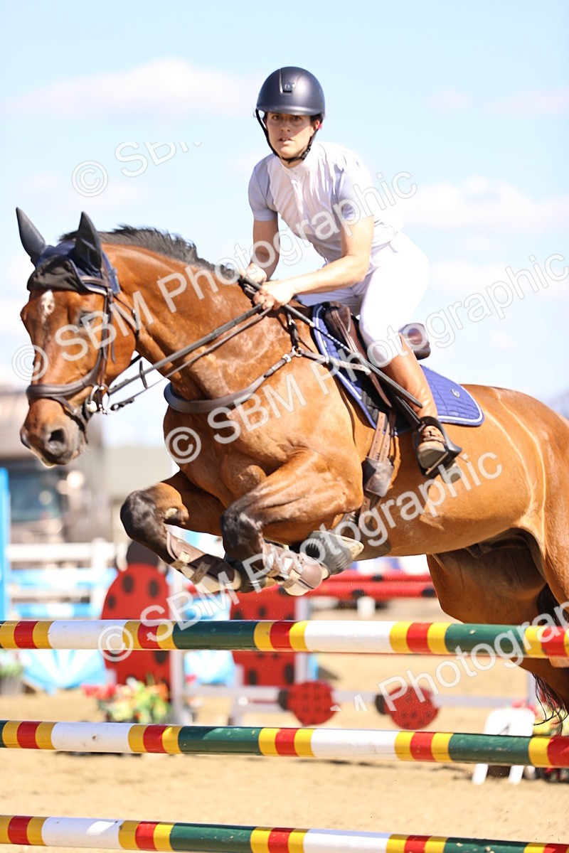 SBM_015525 - Class 16 - Senior foxhunter - 1.20m Open