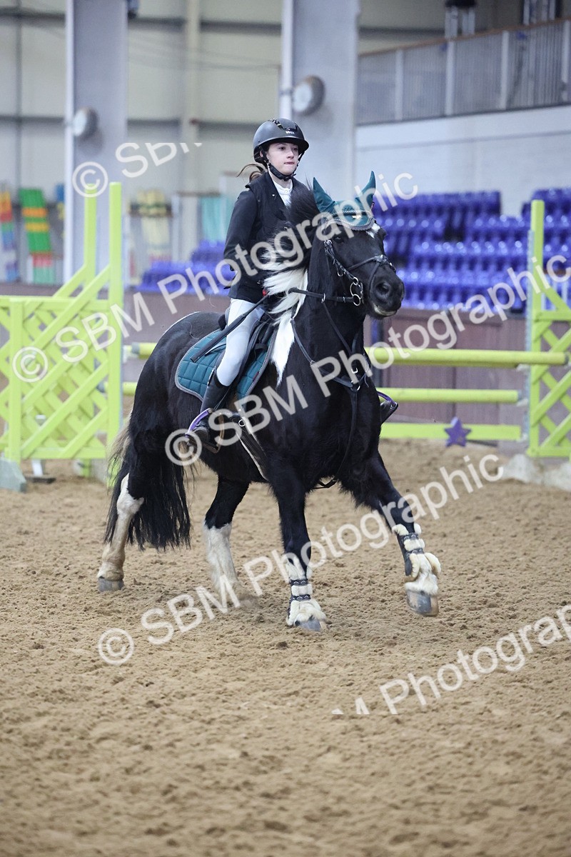 SBM_003346 - Class 11 - Blue Chip Pony Newcomers - 1.00m Open