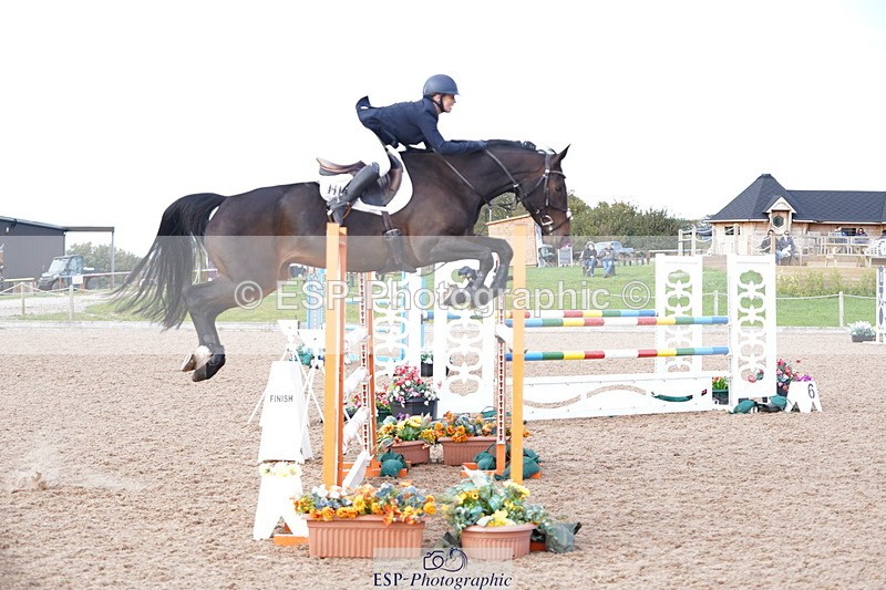 241005A-155742-05124 - SAT Cls 12 Snr Fox & 1.20m Open