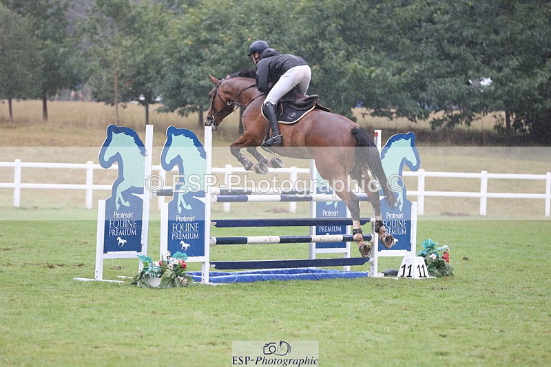 250830A-141423-06924 - Cls 16 Snr Newcomers and 1.10m Open