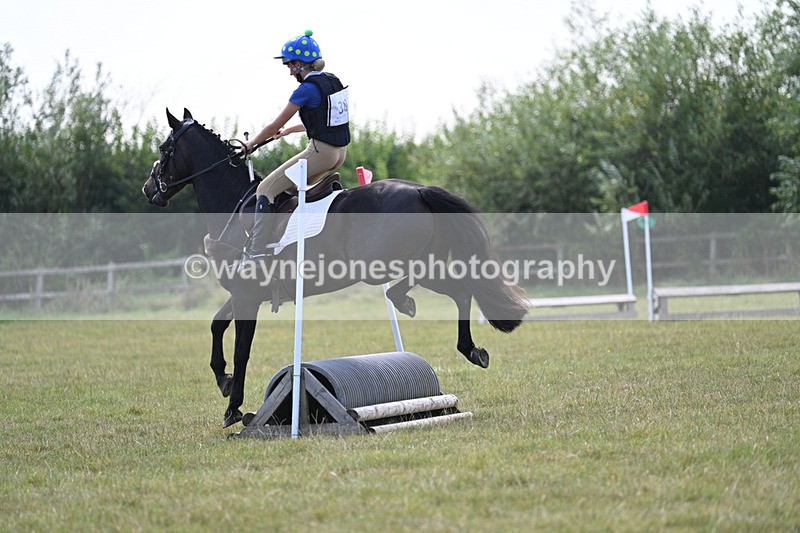 WJ7_7729 - 60cm XC Time 14:21 to 14:47