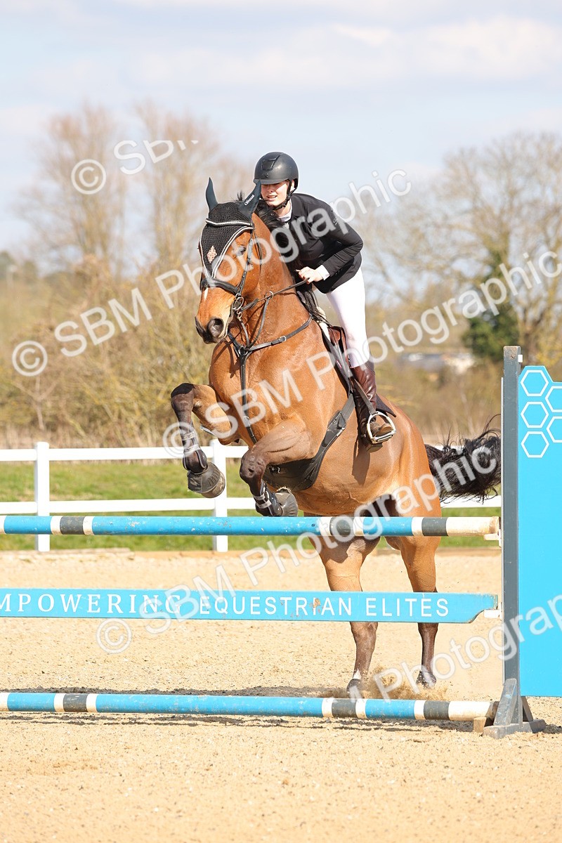 SBM_001428 - Class 4 - Senior Newcomers - 1.10m