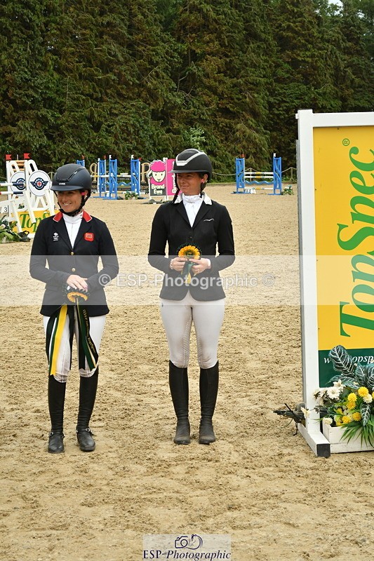 250525A-162259-18928 - Presentations Section D CCI 4 Star