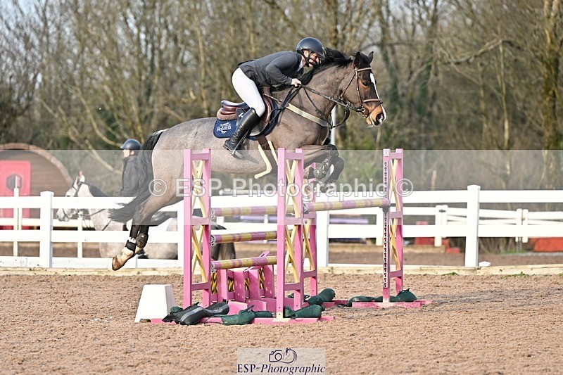 250111-142220-00564 - Cls 13 Foxhunter and 1.20m Open