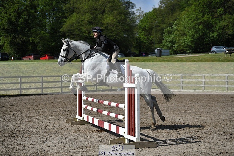230512-102125-00506 - Cls 10 Snr 85cm Schooling