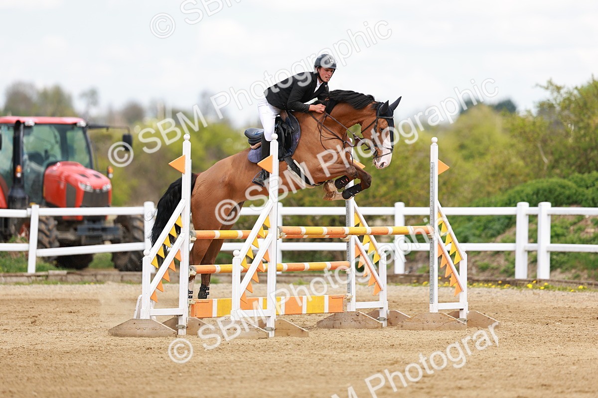 SBM_001948 - Class 4 - Senior Newcomers - 1.10m