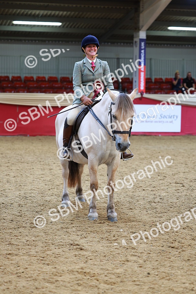 SBM_05526 - Class 11R - Ridden Veteran