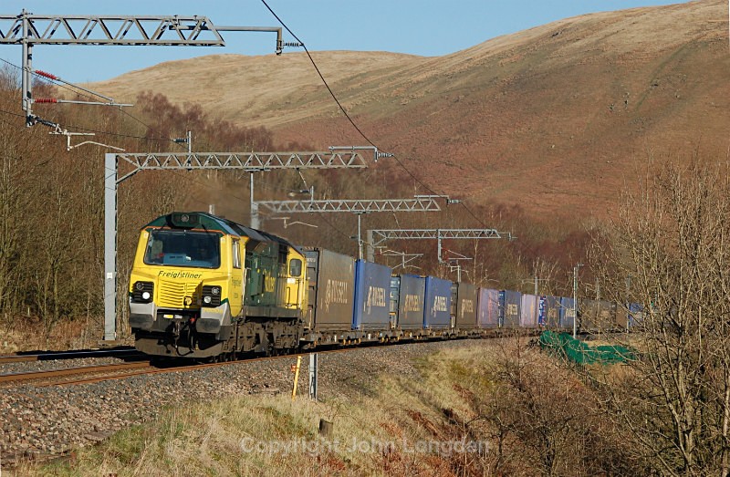 JL - 25.3.16 70006 4Z27 Coatbridge - Daventry, Low Borrowbridge - West Coast Main Line (north to south)