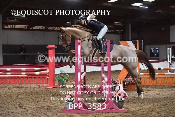 BPP_3583 - SUN CLASS 19 SENIOR  0.85m Amateur Championship Qualifier