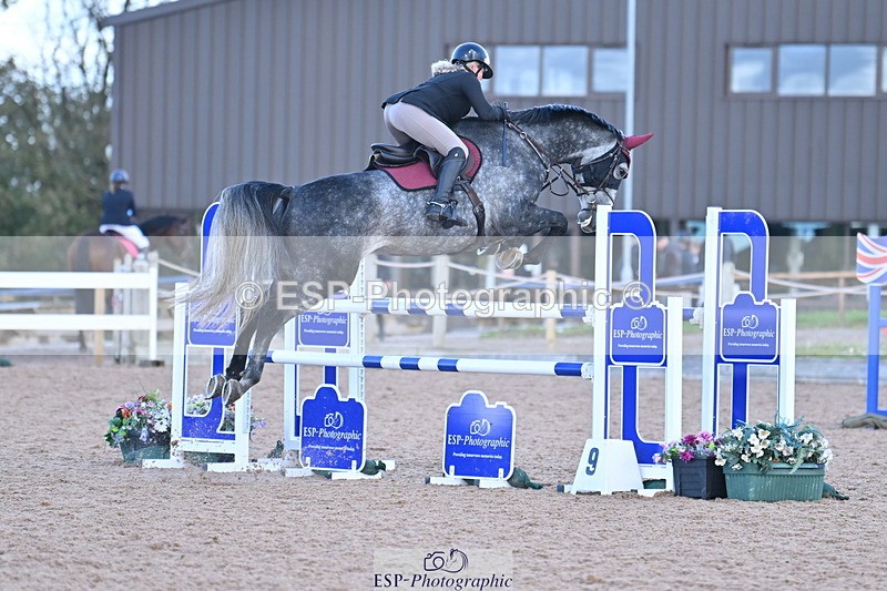 231014A-112445-04374 - Cls 18 Newcomers & 1.10m Open