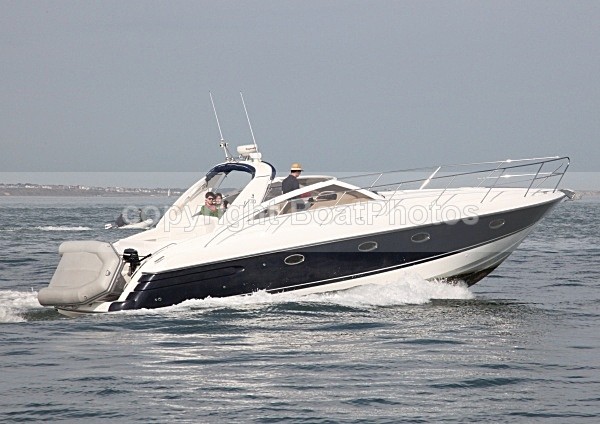 090523 PRINCESS V40 IMG_1347 - Motorboats - Open