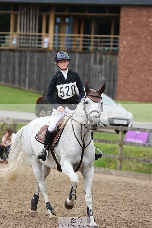 240804-125314-13469 - 520-Honor_Redhouse-GAGA_LADY